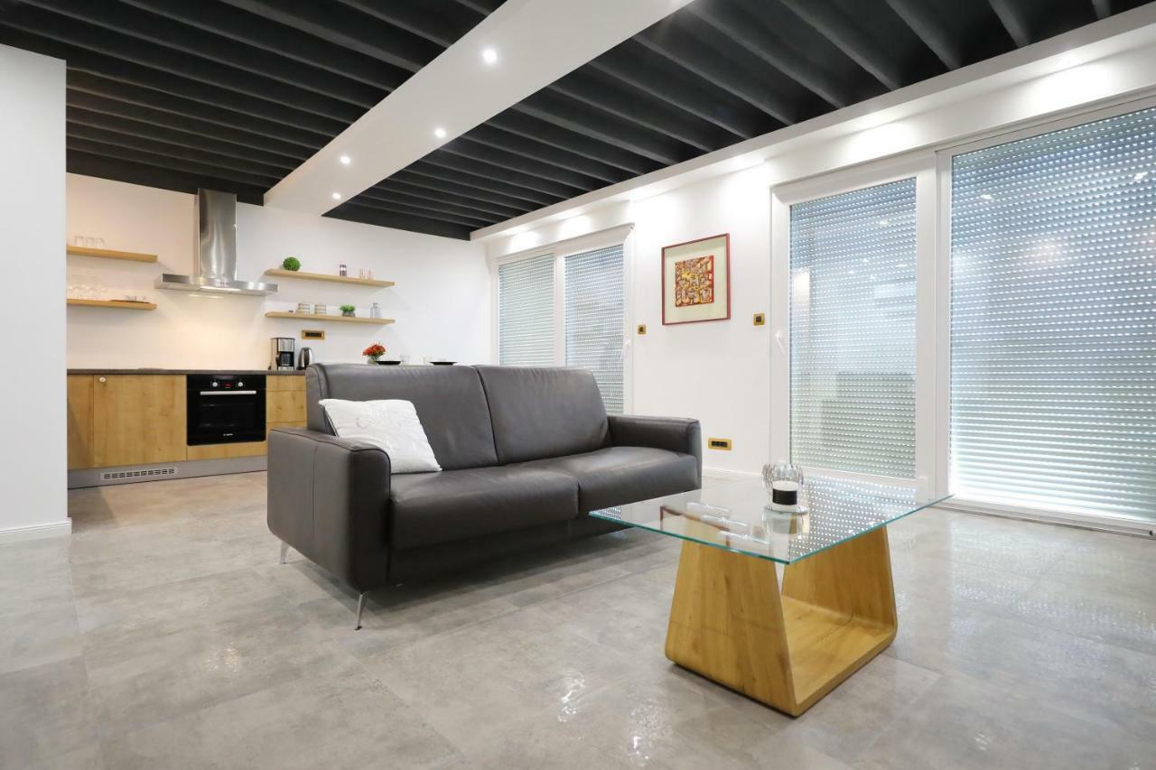 Harbour Apartment Sea View 扎达尔 外观 照片